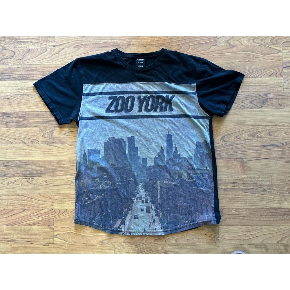 Zoo York City skyline Graphic T-shirt Size XL